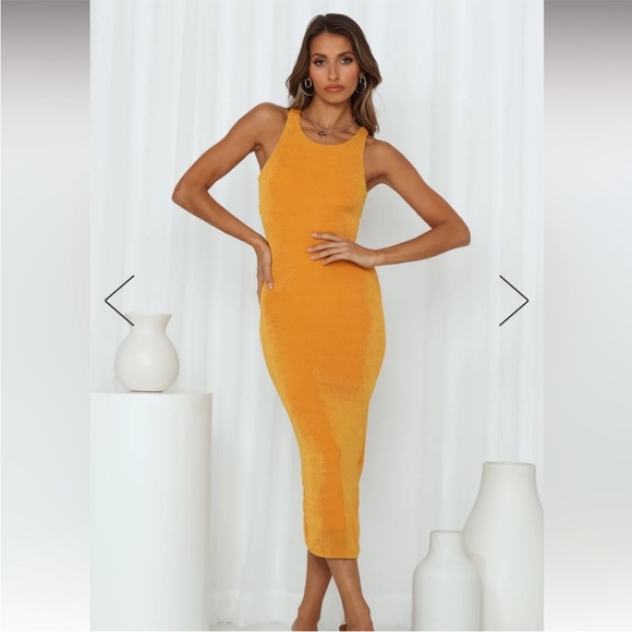 Elegant Orange Backless Dress - Picture 4 of 11